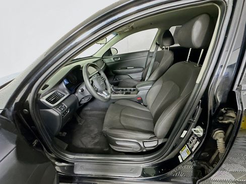Used 2019 Kia Optima LX image 13