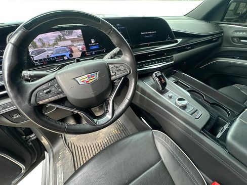 Used 2023 Cadillac Escalade Sport w/ Touring Package AWD/4WD image 31