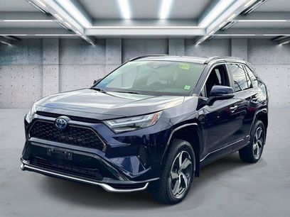 Used 2024 Toyota RAV4 SE w/ Weather & Moonroof Package