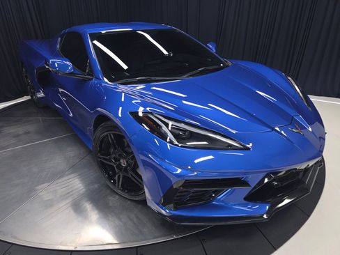 Used 2020 Chevrolet Corvette Stingray Preferred Cpe w/ 2LT Preferred Equipment Group RWD image 45
