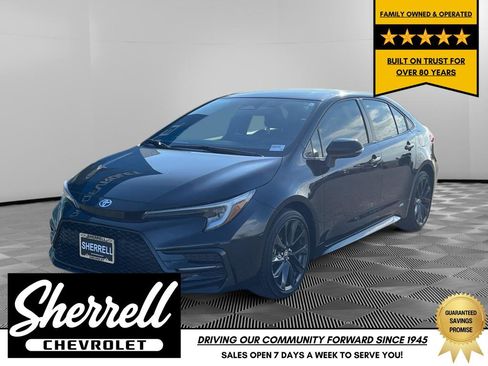Used 2024 Toyota Corolla SE image 1