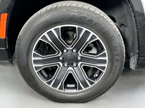 Used 2022 Jeep Wagoneer Series III image 32