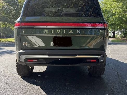 Used 2024 Rivian R1S Adventure AWD/4WD image 5