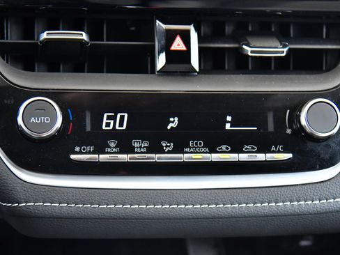Used 2024 Toyota Corolla SE w/ SE Package FWD image 25
