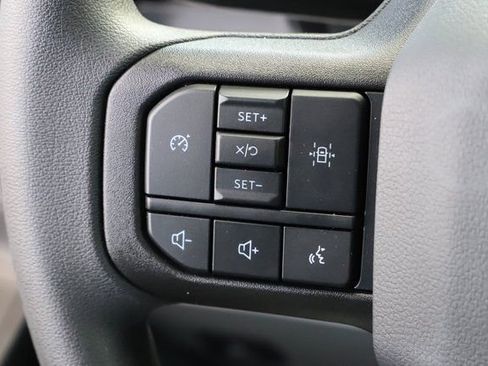 Used 2024 Ford F550 4x4 Regular Cab Super Duty image 23
