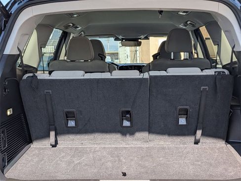 Used 2025 Subaru Ascent Premium image 27