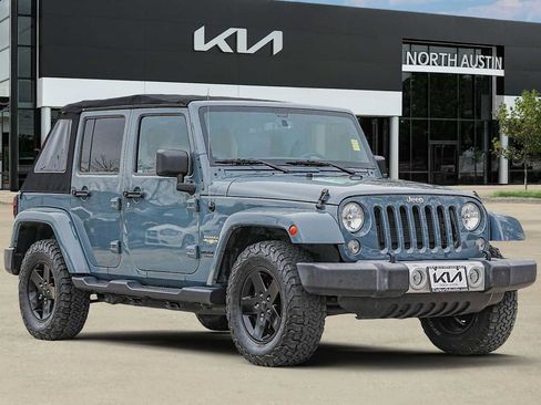 Used 2015 Jeep Wrangler Unlimited Sahara w/ Trailer Tow Group image 8