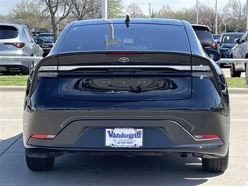 Used 2026 Toyota Prius Plug-In Hybrid image 5