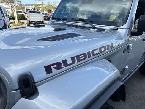 Certified 2024 Jeep Wrangler Unlimited Rubicon image 3