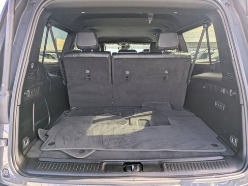 Used 2024 Jeep Wagoneer L Series III w/ Flexible Seating Group image 11