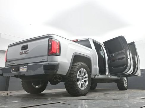 Used 2018 GMC Sierra 1500 SLT w/ SLT Premium Package AWD/4WD image 51