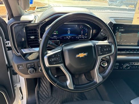 Certified 2024 Chevrolet Silverado 2500 LT image 33