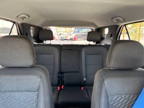 Used 2019 Chevrolet Equinox LT FWD image 12