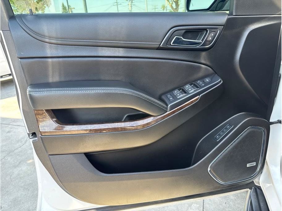 Used 2019 Chevrolet Suburban LT AWD/4WD image 14