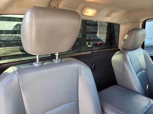 Used 2018 RAM 3500 Tradesman w/ Chrome Appearance Group image 28