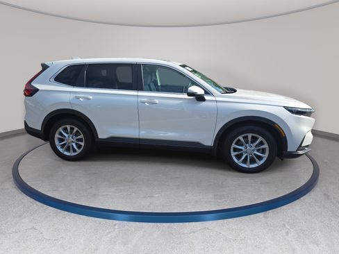 Used 2025 Honda CR-V EX image 4