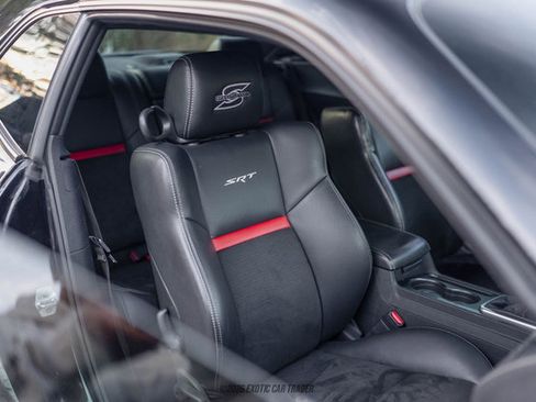 Used 2009 Dodge Challenger SRT8 w/ SRT Option Group II image 29