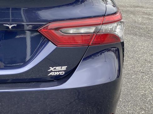 Used 2021 Toyota Camry XSE image 5