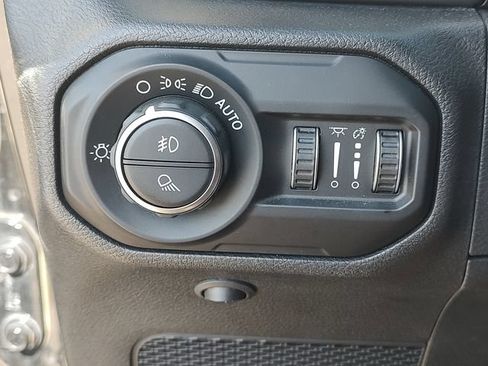 Used 2020 Jeep Gladiator Rubicon AWD/4WD image 25