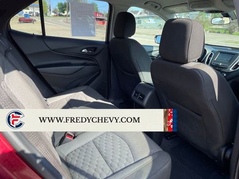 Used 2018 Chevrolet Equinox LT FWD image 34