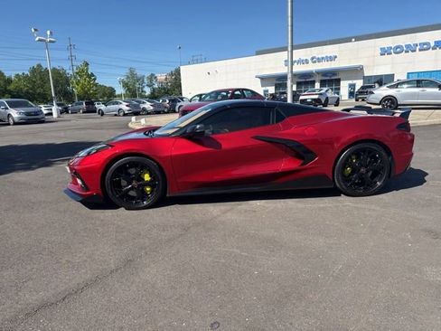 Used 2022 Chevrolet Corvette Stingray Premium Conv w/ Z51 Performance Package RWD image 16