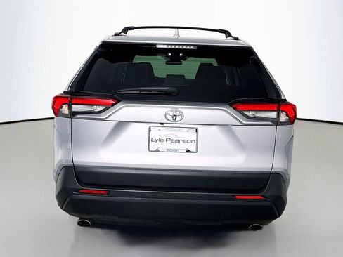 Used 2022 Toyota RAV4 XLE w/ XLE Grade Weather Package AWD/4WD image 10