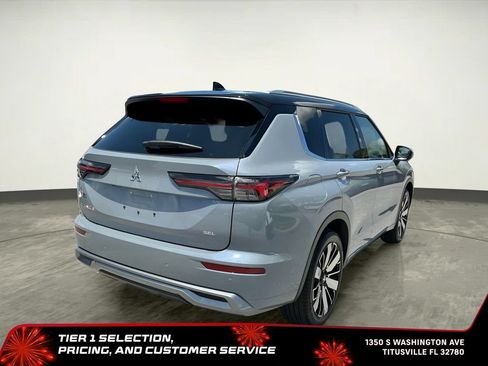 Used 2025 Mitsubishi Outlander SEL FWD image 9