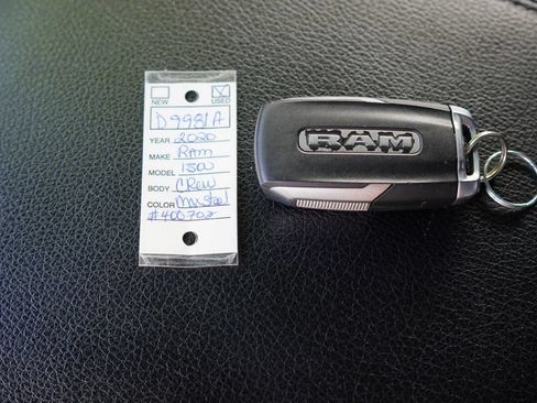 Used 2020 RAM 1500 Big Horn AWD/4WD image 38