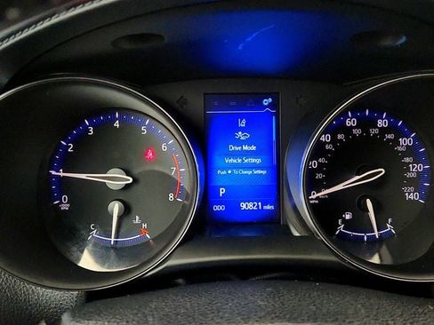 Used 2018 Toyota C-HR XLE image 14