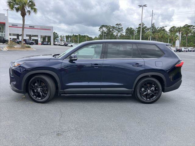 Certified 2024 Toyota Grand Highlander FWD image 2