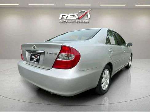 Used 2002 Toyota Camry XLE image 37