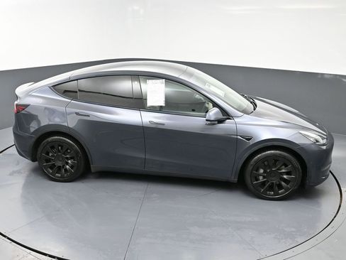 Used 2021 Tesla Model Y Long Range image 51