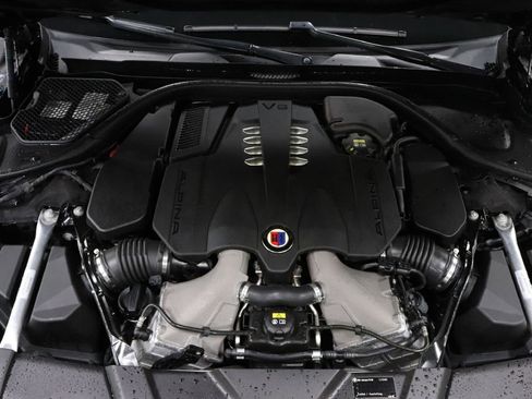 Used 2022 BMW ALPINA B7 xDrive image 26