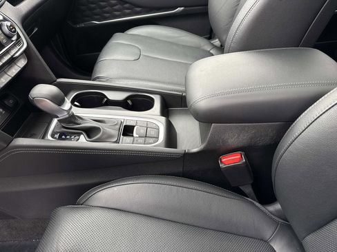 Used 2020 Hyundai Santa Fe Limited image 15