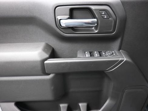 Used 2025 Chevrolet Silverado 1500 Custom Trail Boss AWD/4WD image 13
