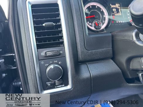 Used 2024 RAM 1500 Classic Warlock image 21