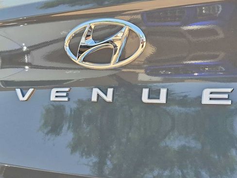 New 2026 Hyundai Venue SEL FWD image 12