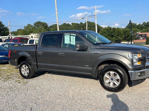Used 2017 Ford F150 XLT w/ Equipment Group 301A Mid AWD/4WD image 5