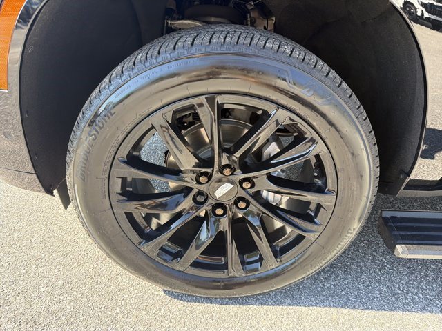 Certified 2025 Cadillac Escalade Sport w/ Touring Package AWD/4WD image 7