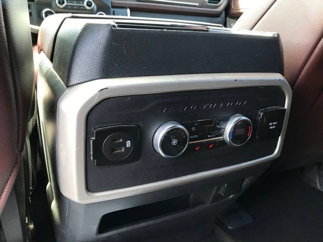 Used 2023 Ford Expedition Limited AWD/4WD image 20