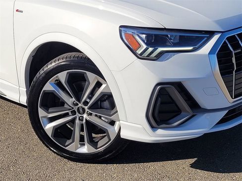 Used 2021 Audi Q3 2.0T Premium Plus w/ Premium Plus Package image 9