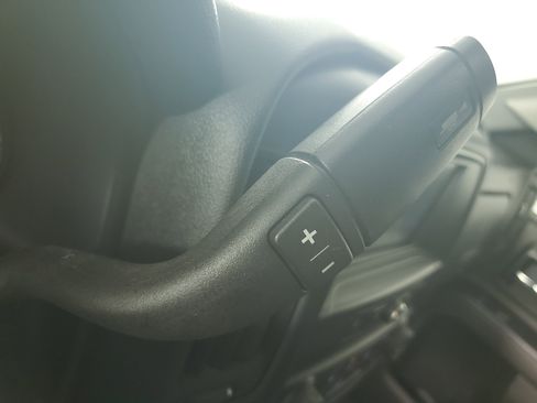 Used 2019 Chevrolet Silverado 1500 Custom image 22