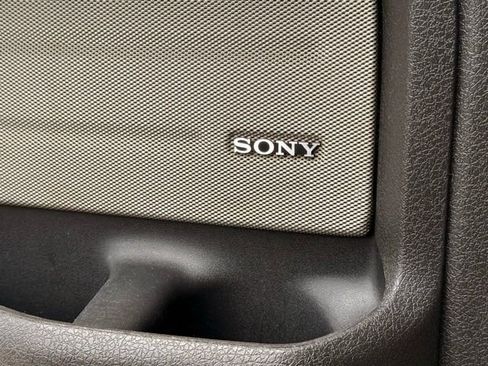 Used 2012 Ford F150 Raptor w/ Raptor Luxury Pkg image 22