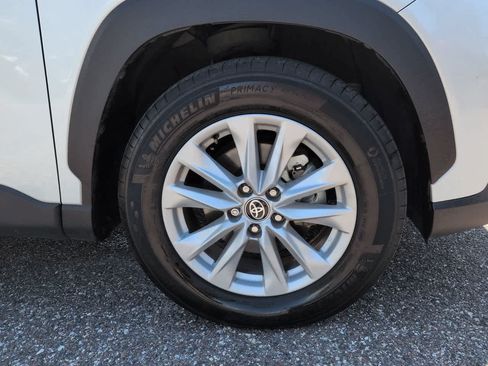 Certified 2023 Toyota Corolla Cross LE FWD image 11