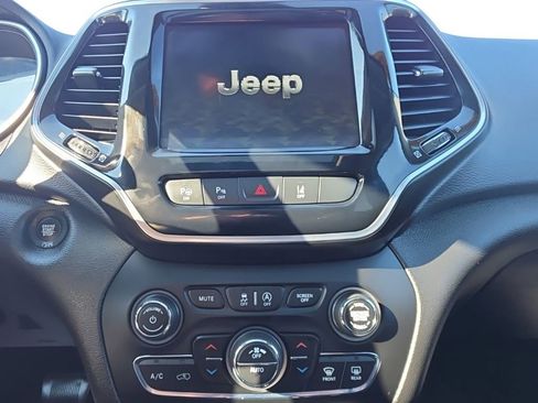Used 2019 Jeep Cherokee Limited w/ Technology Group AWD/4WD image 26