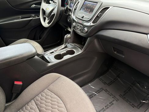 Used 2021 Chevrolet Equinox LT w/ LPO, Cargo Package image 16