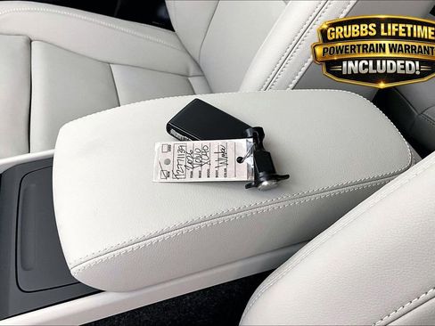 New 2026 Volvo XC40 B5 Plus w/ Protection Package Premier AWD/4WD image 33