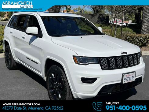 Used 2021 Jeep Grand Cherokee Laredo X AWD/4WD image 1