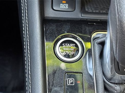 Used 2024 Nissan Kicks SR w/ SR Premium Package image 25