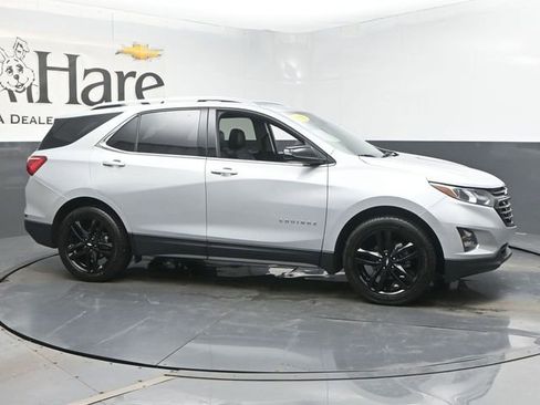 Used 2020 Chevrolet Equinox LT w/ Sport Edition FWD image 1